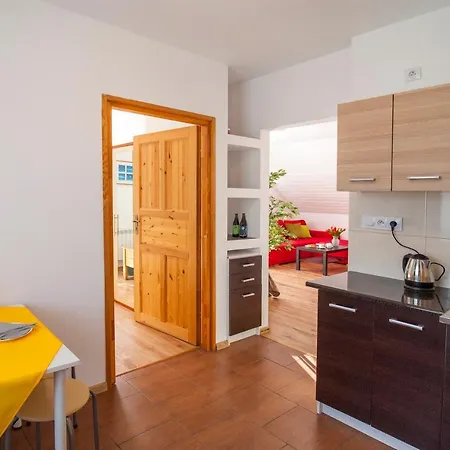 Bieszczadzki Brat Apartamenty Polanczyk Exterior photo