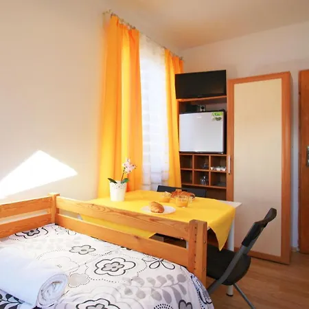 Bieszczadzki Brat Apartamenty Polanczyk Exterior photo