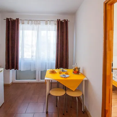 Bieszczadzki Brat Apartamenty Polanczyk Exterior photo